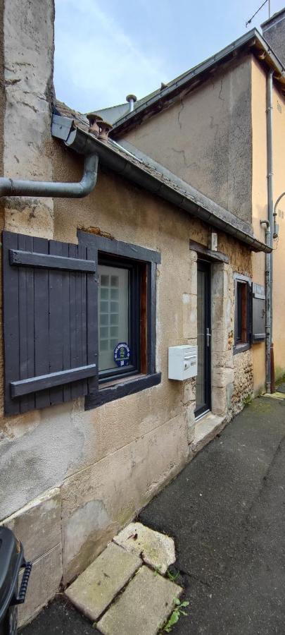 Chaleureuse Petite Maison De Bourg Beaumont-sur-Sarthe Eksteriør billede