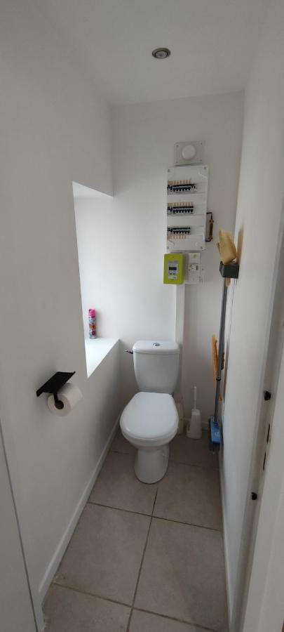 Chaleureuse Petite Maison De Bourg Beaumont-sur-Sarthe Eksteriør billede